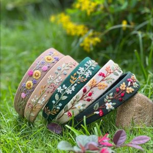Hand Embroidered Floral Linen Headband – Daisy Embroidery Hairband for Women