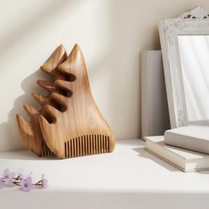 Handmade Monster-Shaped Wooden Comb – 2-in-1 Scalp Massage Tool and Daily Hair Comb